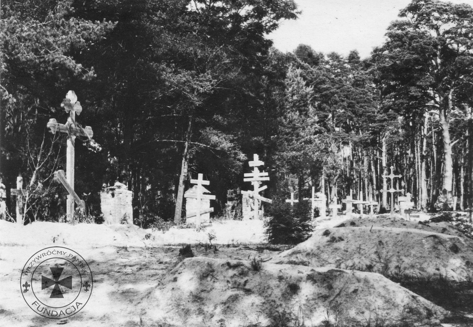 Cmentarz wojenny w Rozwadowie